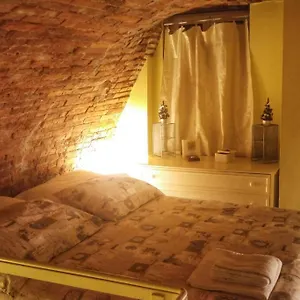 https://lo-scrigno.it-tuscanyhotel.com